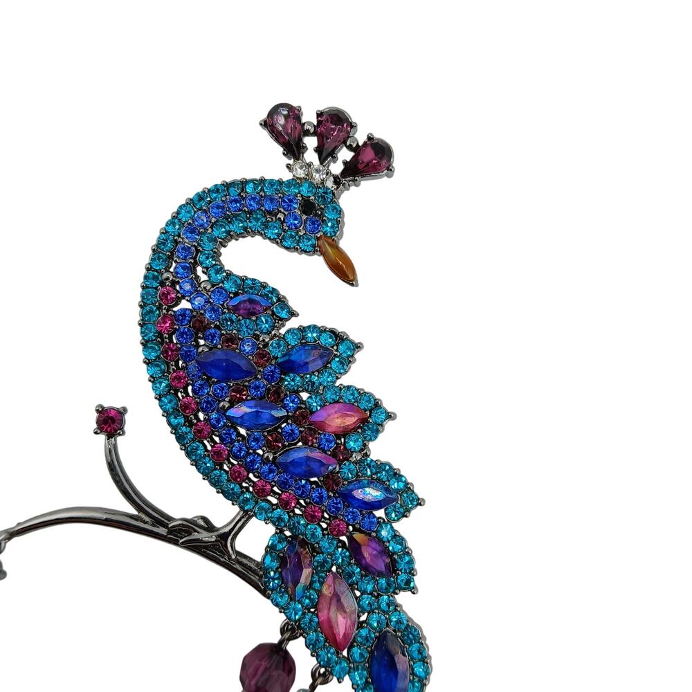 Avon Silvertone Peacock Rhinestone And Beaded Dangle Brooch Timeless Elegant - Picture 4 of 6
